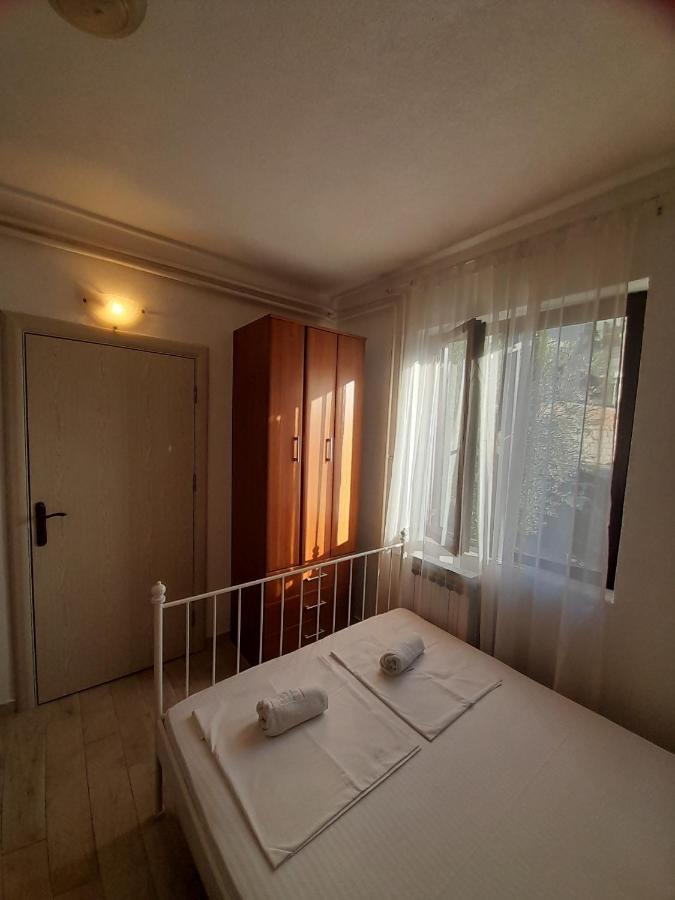 Apartments Nikovic Risan Exterior photo