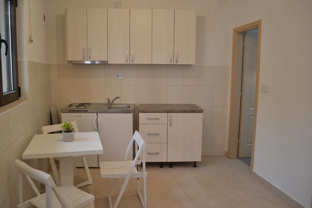 Apartments Nikovic Risan Exterior photo